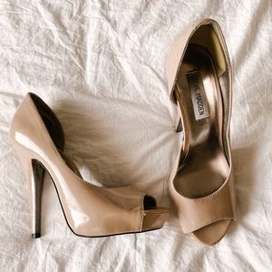 Steve Madden nude heel